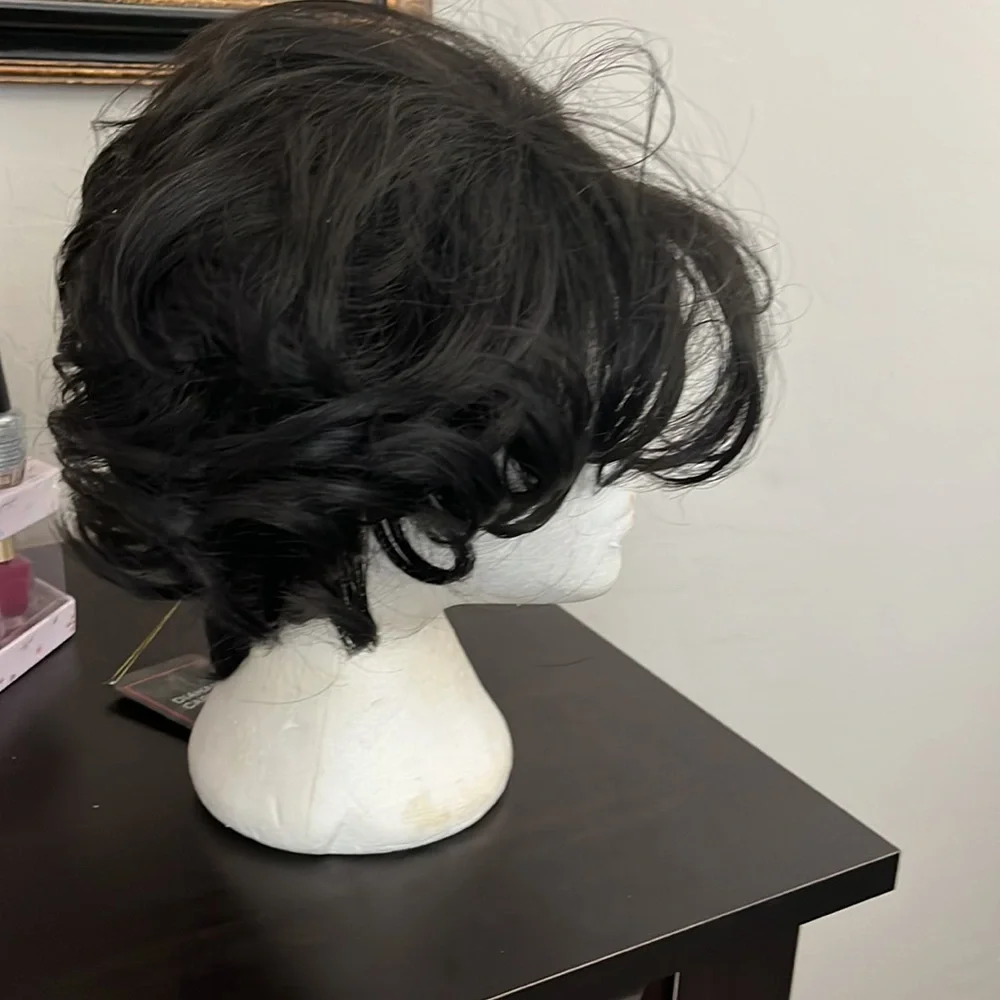 Diahann Carroll Missy Wig - Picture 3 of 9